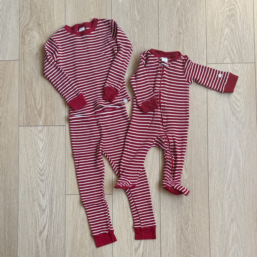 Little Planet Organic by Carters - Holiday Sibling Set (4T and 9mo)